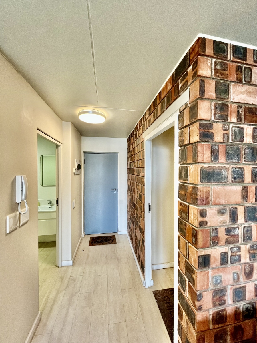2 Bedroom Property for Sale in Observatory Western Cape